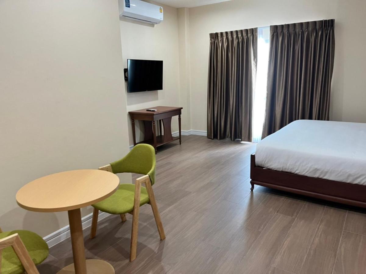Anwari Hotel Bangkok Exterior photo